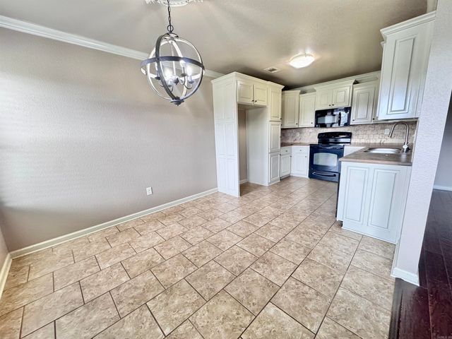 35 Chantileer Lane, Ward, AR 72176