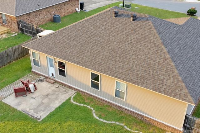 35 Chantileer Lane, Ward, AR 72176