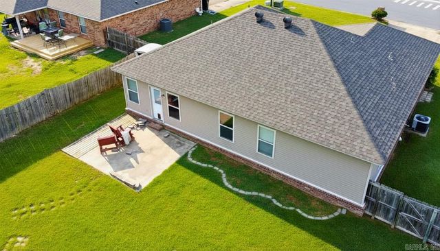 35 Chantileer Lane, Ward, AR 72176