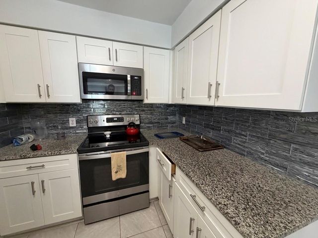 1111 SHERRINGTON ROAD, Orlando, FL 32804