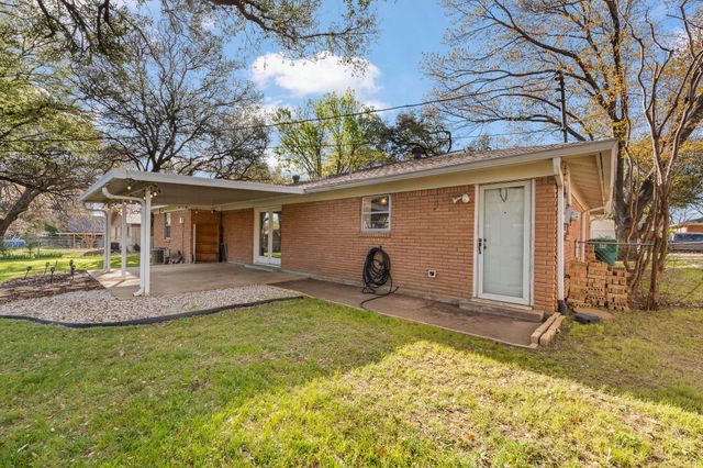 3540 Wedgway Drive, Fort Worth, TX 76133