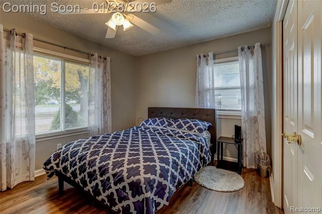 24122 Hass Street, Dearborn Heights, MI 48127