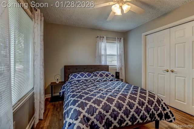 24122 Hass Street, Dearborn Heights, MI 48127