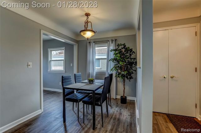 24122 Hass Street, Dearborn Heights, MI 48127