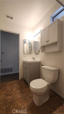 1700 Lynne 4, Santa Maria, CA 93454