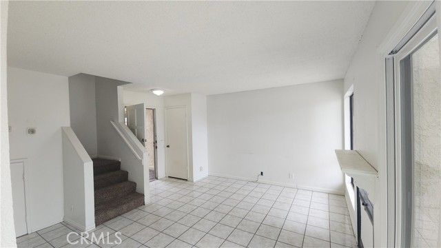 1700 Lynne 4, Santa Maria, CA 93454