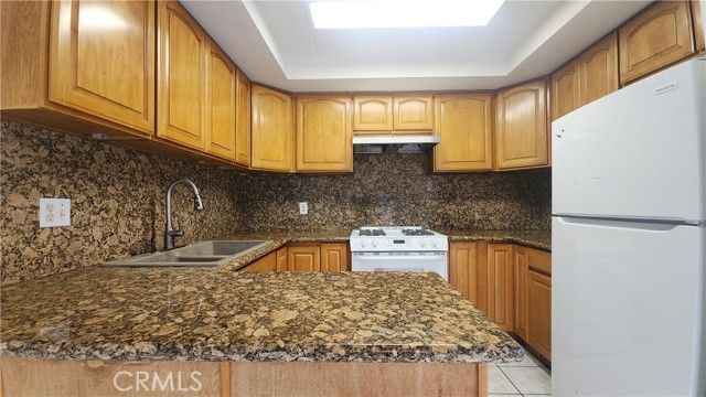 1700 Lynne 4, Santa Maria, CA 93454