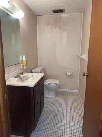 1850 Cedar Circle, Heath, OH 43056