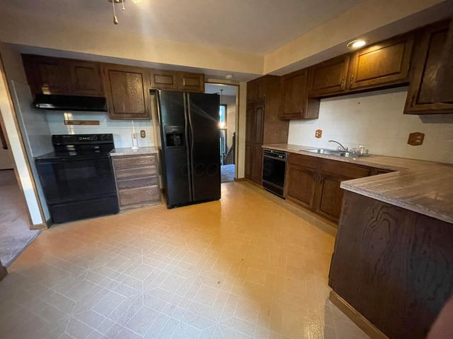 1850 Cedar Circle, Heath, OH 43056