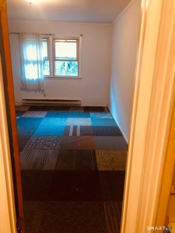 25 Donna Drive B5, New Haven, CT 06513