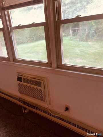 25 Donna Drive B5, New Haven, CT 06513