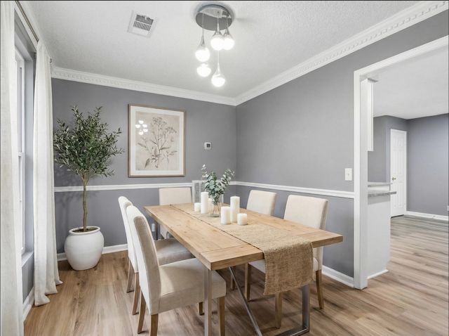 5144 Roxborough Dr, Hermitage, TN 37076