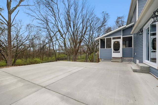 5144 Roxborough Dr, Hermitage, TN 37076