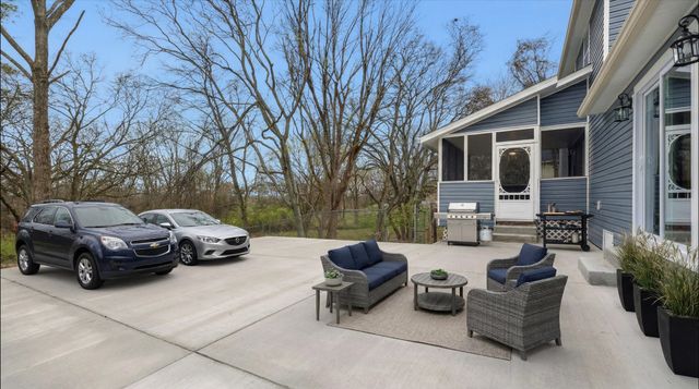 5144 Roxborough Dr, Hermitage, TN 37076