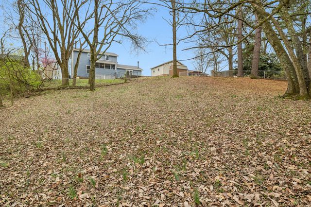 5144 Roxborough Dr, Hermitage, TN 37076