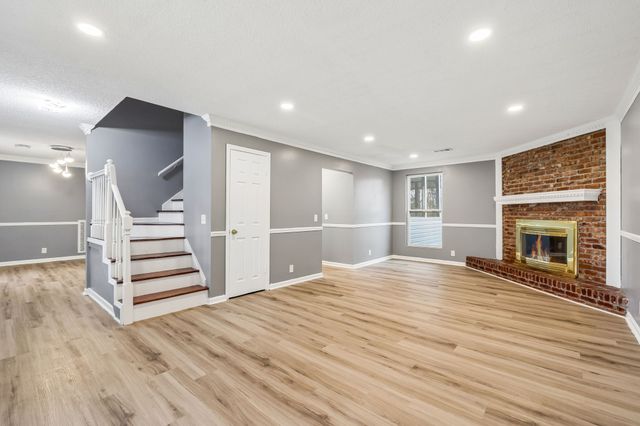 5144 Roxborough Dr, Hermitage, TN 37076