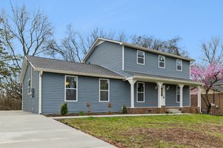 5144 Roxborough Dr, Hermitage, TN 37076