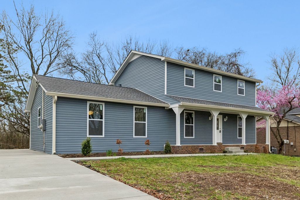 5144 Roxborough Dr, Hermitage, TN 37076