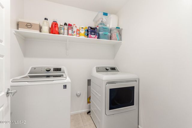 21953 E Thunderhead Drive, Red Rock, AZ 85145