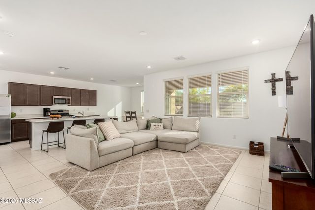 21953 E Thunderhead Drive, Red Rock, AZ 85145