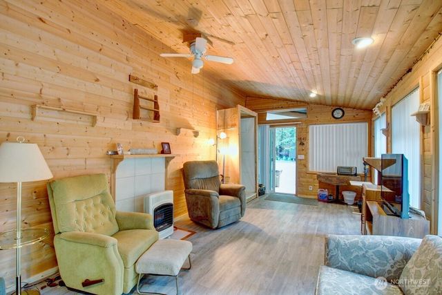 38 Gold Nugget Road, Deming, WA 98244