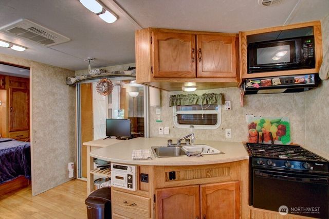 38 Gold Nugget Road, Deming, WA 98244