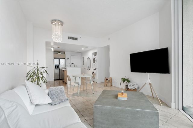 350 NE 24th St 406, Miami, FL 33137