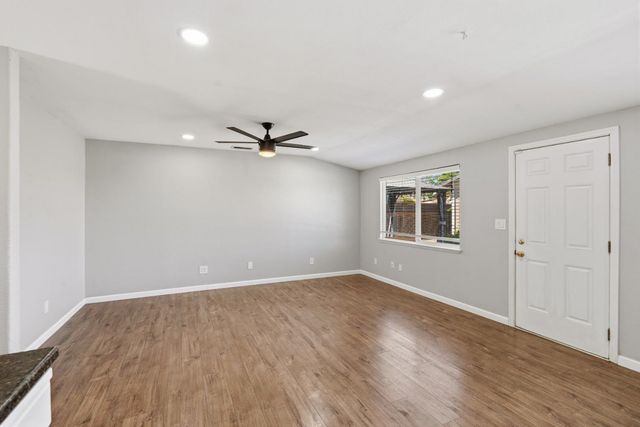 502 Dudley Dr, Roseville, CA 95678