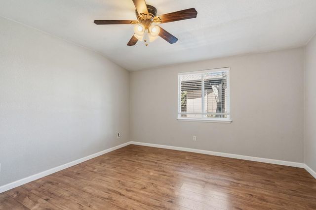 502 Dudley Dr, Roseville, CA 95678