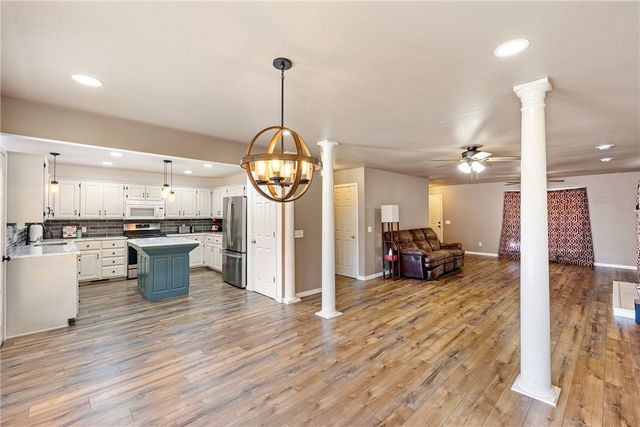 218 Virden Circle, Russellville, AR 72802