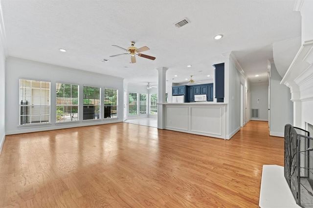 29 Berry Blossom Drive, The Woodlands, TX 77380