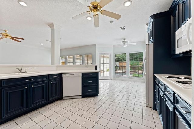 29 Berry Blossom Drive, The Woodlands, TX 77380