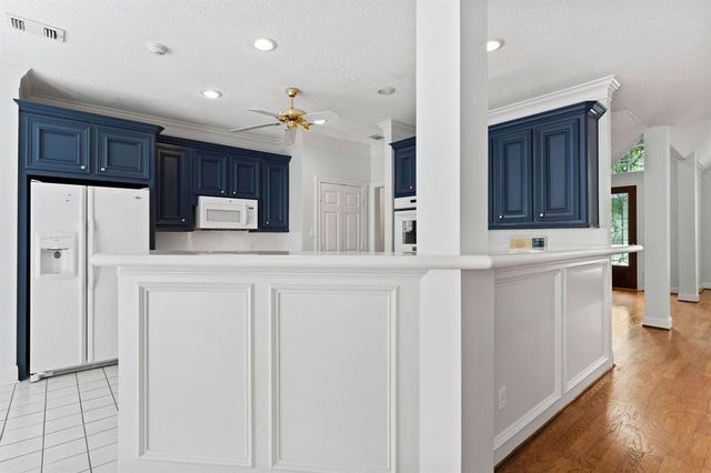 29 Berry Blossom Drive, The Woodlands, TX 77380