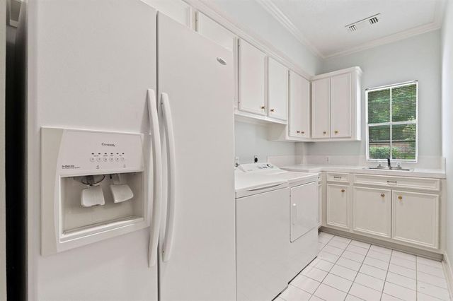 29 Berry Blossom Drive, The Woodlands, TX 77380