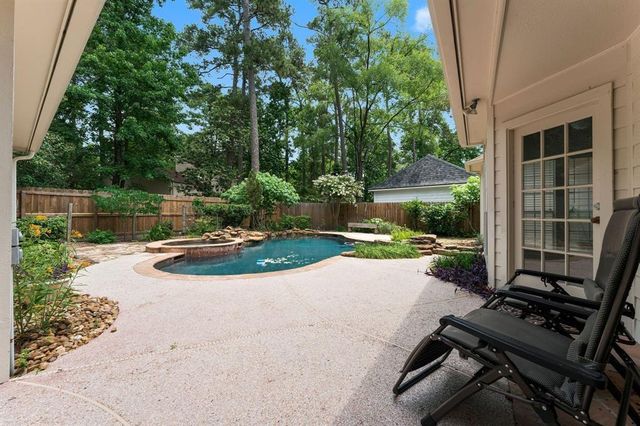 29 Berry Blossom Drive, The Woodlands, TX 77380