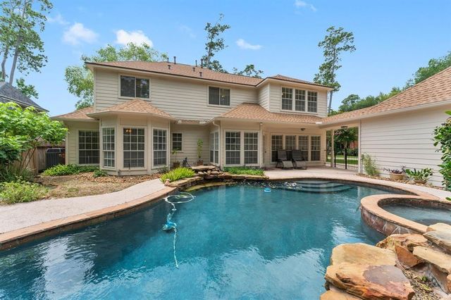 29 Berry Blossom Drive, The Woodlands, TX 77380