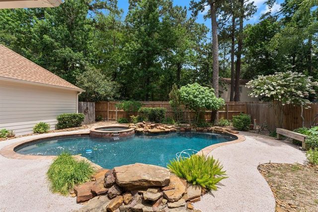 29 Berry Blossom Drive, The Woodlands, TX 77380