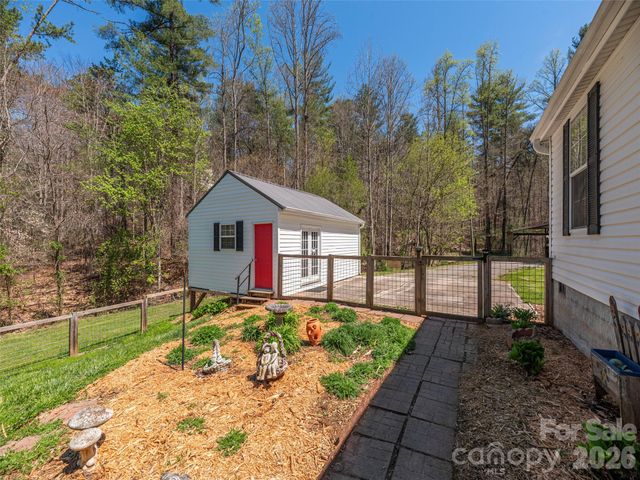 322 Stockton Branch Road, Weaverville, NC 28787