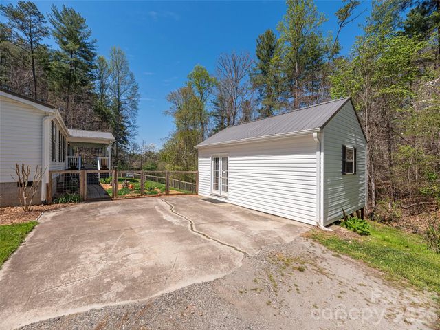 322 Stockton Branch Road, Weaverville, NC 28787