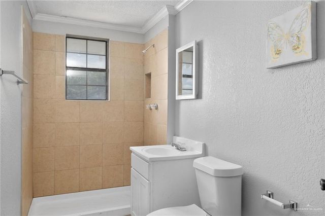 328 S Georgia Avenue, Mercedes, TX 78570