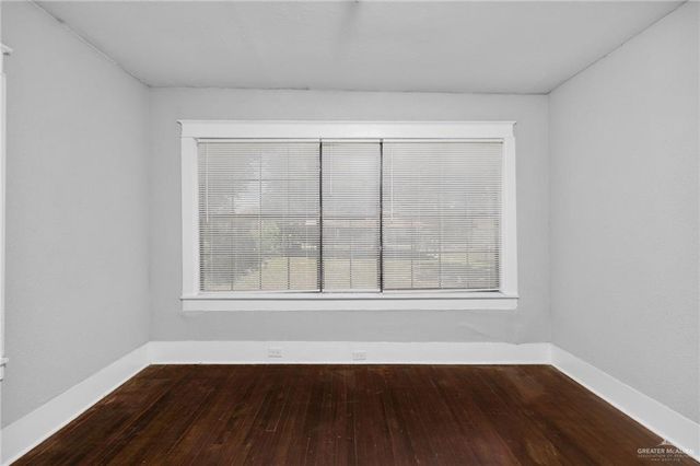 328 S Georgia Avenue, Mercedes, TX 78570