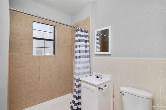 328 S Georgia Avenue, Mercedes, TX 78570