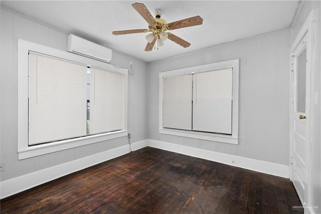 328 S Georgia Avenue, Mercedes, TX 78570