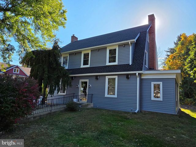 97 W TRENTON AVE, Morrisville, PA 19067