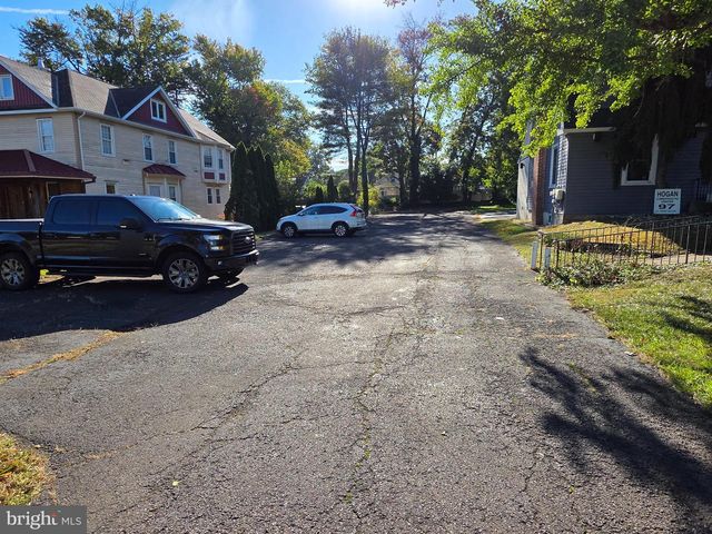 97 W TRENTON AVE, Morrisville, PA 19067