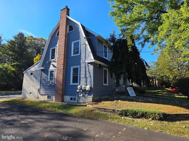 97 W TRENTON AVE, Morrisville, PA 19067