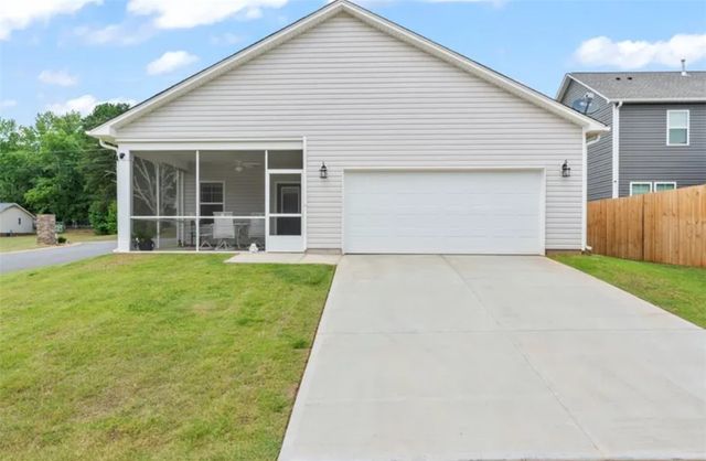 1044 Fairfield Drive, Seneca, SC 29678