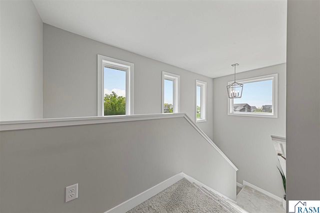1966 Lexington Lane Lane, North Mankato, MN 56003