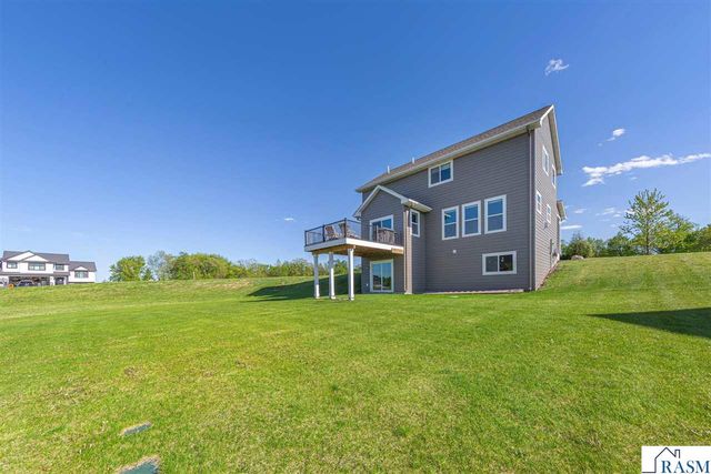 1966 Lexington Lane Lane, North Mankato, MN 56003