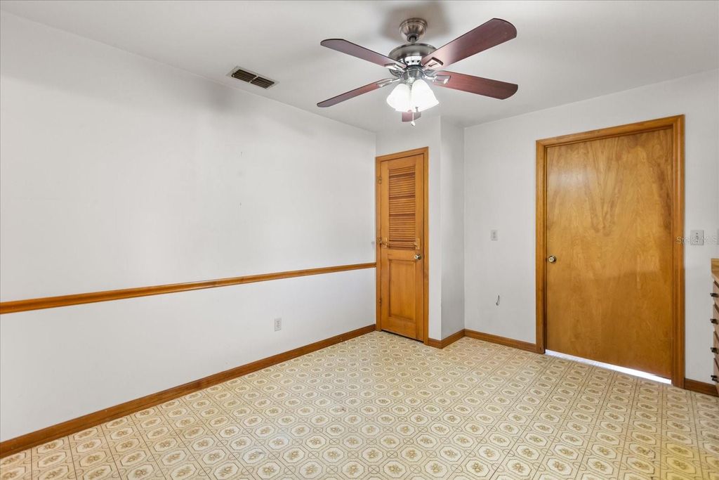 Image 12 of property listing at 407 WYOMING AVENUE, St Cloud, FL 34769